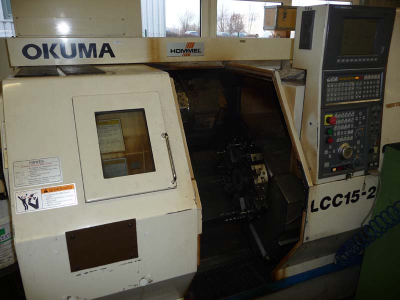 Okuma LCC-15 in der Werkshalle von Recker Technik GmbH